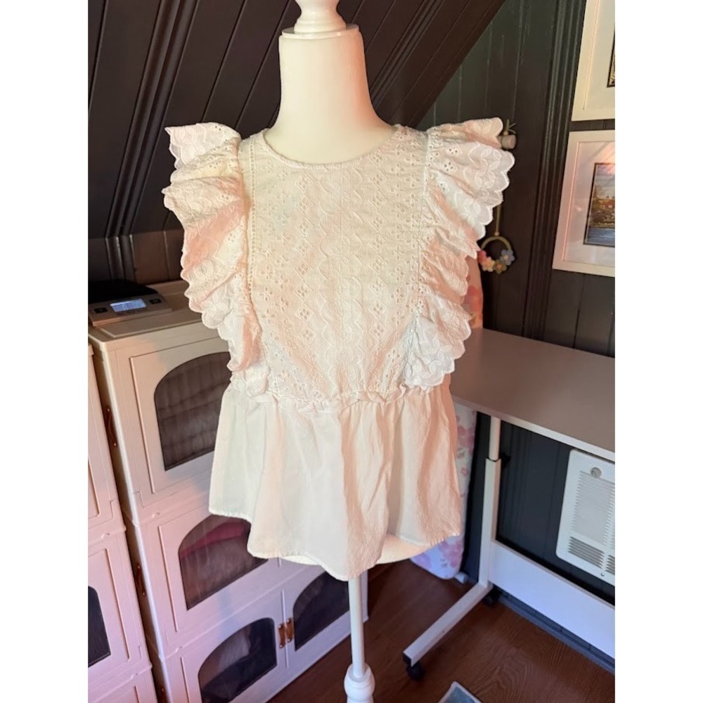 Women's boho meets cottagecore blouse, perfect for any occasion - Size Large